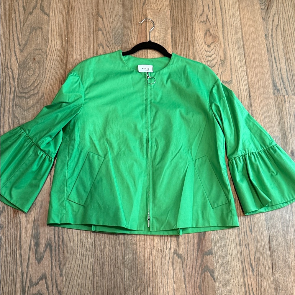 AKRIS Punto designer green crop jacket! Brand new